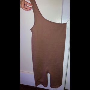 brown/nude body suit! Stretchy material!